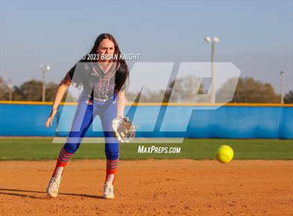 Thumbnail 2 in Hardee (Team & Individuals) photogallery.