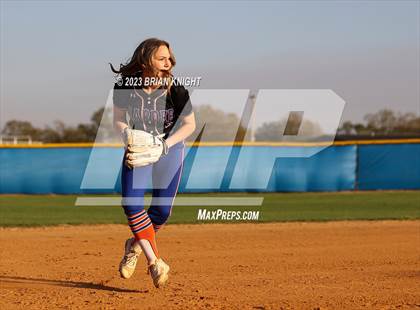Thumbnail 1 in Hardee (Team & Individuals) photogallery.