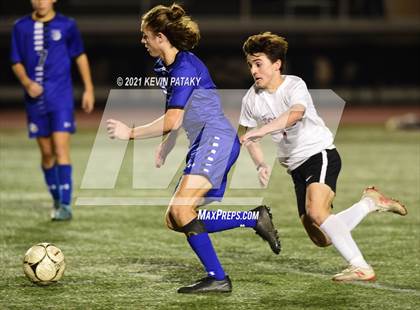 Thumbnail 1 in Somers vs. Old Saybrook (CIAC Class S Semifinal) photogallery.