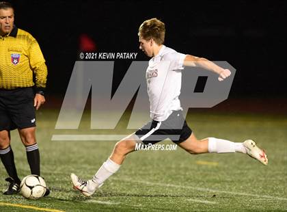 Thumbnail 1 in Somers vs. Old Saybrook (CIAC Class S Semifinal) photogallery.