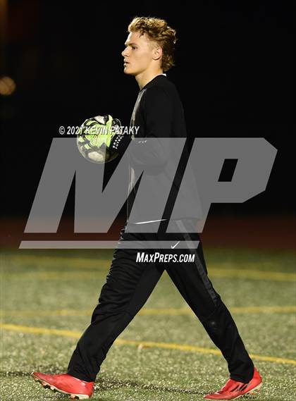 Thumbnail 2 in Somers vs. Old Saybrook (CIAC Class S Semifinal) photogallery.