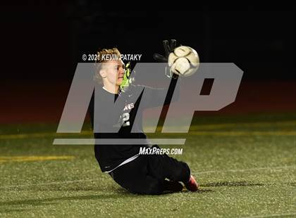 Thumbnail 2 in Somers vs. Old Saybrook (CIAC Class S Semifinal) photogallery.