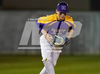 Thumbnail 2 in Desoto Central vs Hernando photogallery.