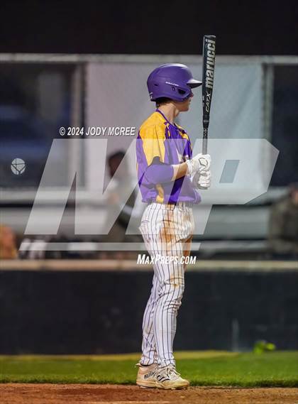 Thumbnail 2 in Desoto Central vs Hernando photogallery.