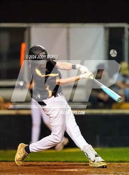 Thumbnail 3 in Desoto Central vs Hernando photogallery.
