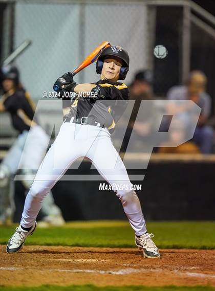 Thumbnail 3 in Desoto Central vs Hernando photogallery.