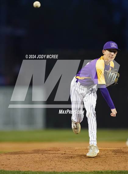 Thumbnail 1 in Desoto Central vs Hernando photogallery.