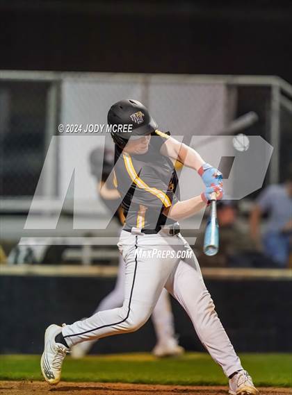 Thumbnail 3 in Desoto Central vs Hernando photogallery.