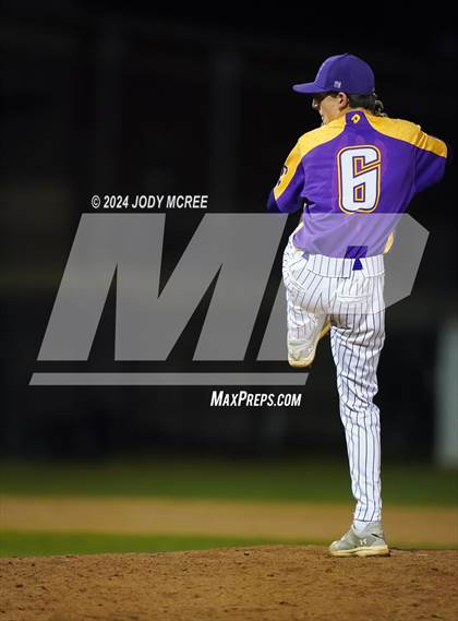 Thumbnail 1 in Desoto Central vs Hernando photogallery.
