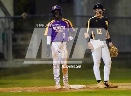 Thumbnail 1 in Desoto Central vs Hernando photogallery.