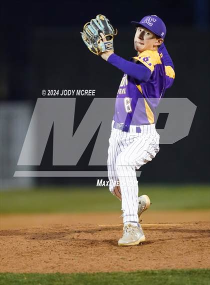Thumbnail 3 in Desoto Central vs Hernando photogallery.