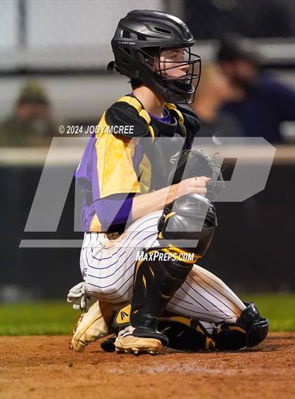 Thumbnail 3 in Desoto Central vs Hernando photogallery.