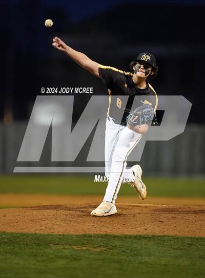 Thumbnail 3 in Desoto Central vs Hernando photogallery.