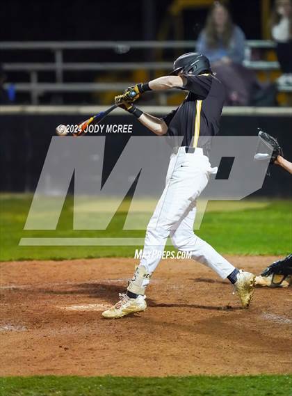 Thumbnail 2 in Desoto Central vs Hernando photogallery.