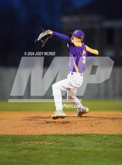 Thumbnail 3 in Desoto Central vs Hernando photogallery.