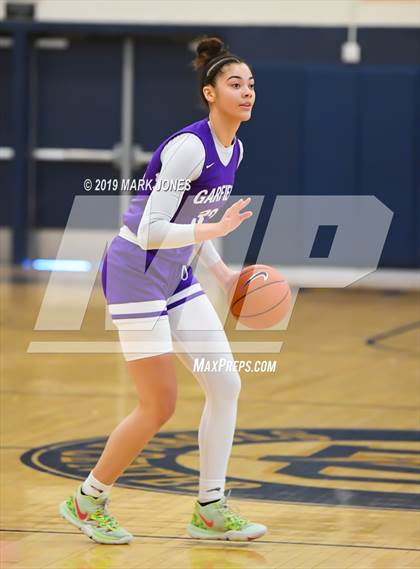 Thumbnail 1 in La Jolla Country Day vs. Garfield (Nike Tournament of Champions)  photogallery.