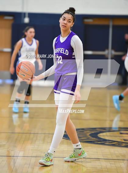 Thumbnail 2 in La Jolla Country Day vs. Garfield (Nike Tournament of Champions)  photogallery.
