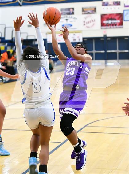 Thumbnail 2 in La Jolla Country Day vs. Garfield (Nike Tournament of Champions)  photogallery.