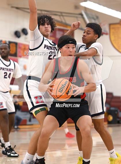 Thumbnail 2 in San Clemente vs. San Bernardino (Coast Classic) photogallery.