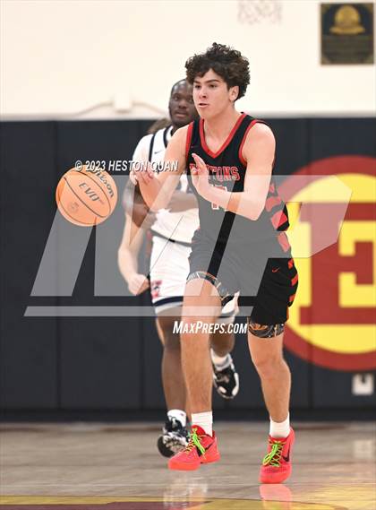 Thumbnail 3 in San Clemente vs. San Bernardino (Coast Classic) photogallery.