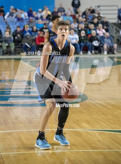 Thumbnail 2 in Curtis vs. Federal Way (WIAA 4A Quarterfinal) photogallery.