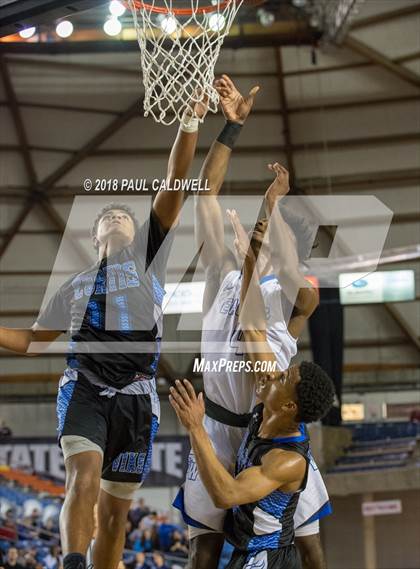 Thumbnail 1 in Curtis vs. Federal Way (WIAA 4A Quarterfinal) photogallery.