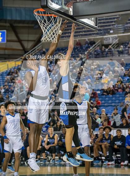 Thumbnail 2 in Curtis vs. Federal Way (WIAA 4A Quarterfinal) photogallery.