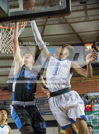 Thumbnail 2 in Curtis vs. Federal Way (WIAA 4A Quarterfinal) photogallery.