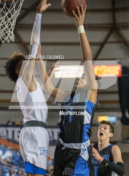 Thumbnail 3 in Curtis vs. Federal Way (WIAA 4A Quarterfinal) photogallery.