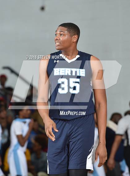 Thumbnail 2 in Washington County vs. Bertie (Roanoke-Chowan News Herald Holiday Tournament) photogallery.