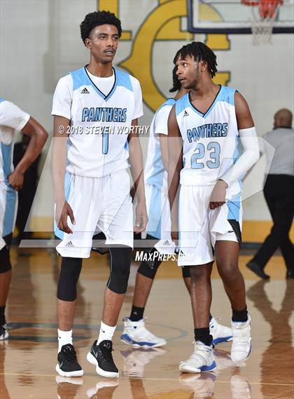 Thumbnail 2 in Washington County vs. Bertie (Roanoke-Chowan News Herald Holiday Tournament) photogallery.