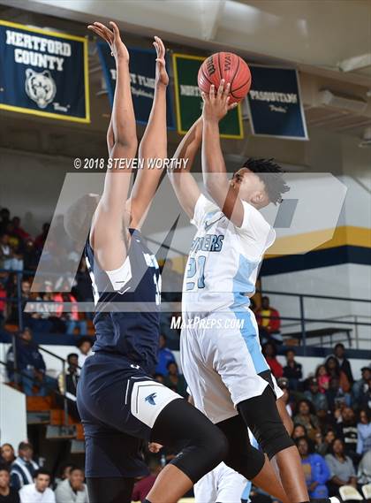 Thumbnail 3 in Washington County vs. Bertie (Roanoke-Chowan News Herald Holiday Tournament) photogallery.