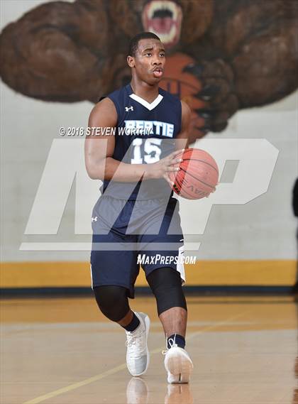 Thumbnail 2 in Washington County vs. Bertie (Roanoke-Chowan News Herald Holiday Tournament) photogallery.