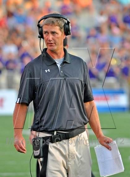 Thumbnail 3 in Centerville @ Elder (Crosstown Showdown) photogallery.