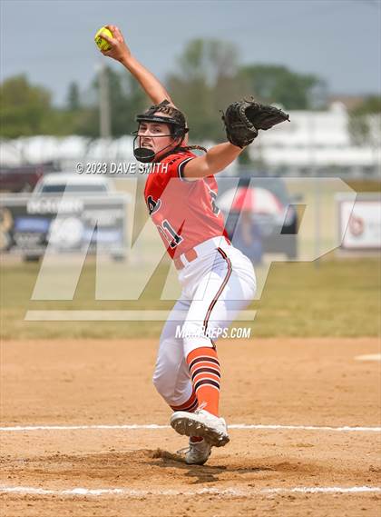 Thumbnail 1 in West Delaware vs Washington (West Delaware Invitational) photogallery.