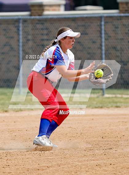 Thumbnail 3 in West Delaware vs Washington (West Delaware Invitational) photogallery.