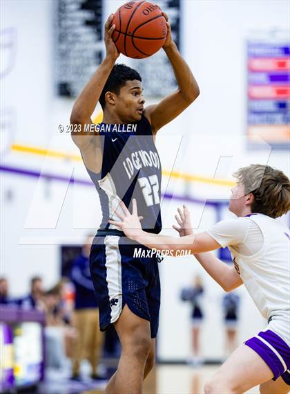 Thumbnail 1 in Edgewood @ Bellbrook photogallery.