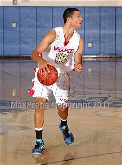 Thumbnail 1 in Van Nuys vs. Village Christian (Bulldog Tournament) photogallery.