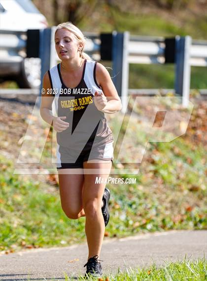 Thumbnail 3 in Burrell Invitational photogallery.