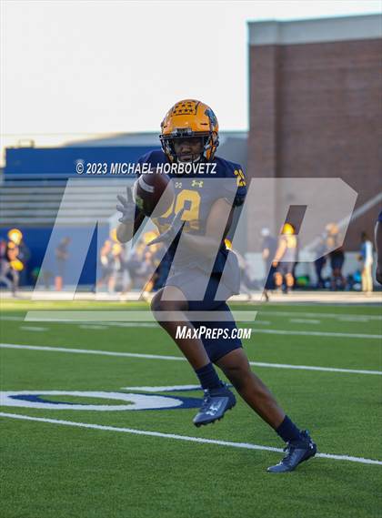 Thumbnail 3 in Allen @ McKinney photogallery.