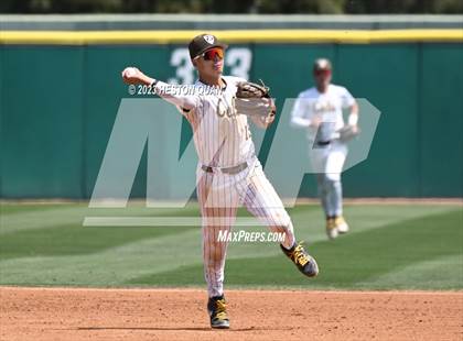 Thumbnail 3 in South Hills vs. Crespi (CIF-SS D2 Final) photogallery.