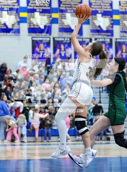 Thumbnail 2 in Lipan vs Breckenridge (HD Howard Classic) photogallery.