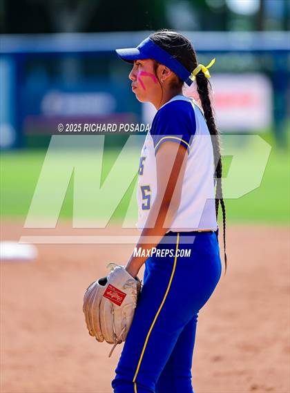 Thumbnail 1 in Dos Palos vs. Orcutt Academy (CIFCS - Division V Championship) photogallery.