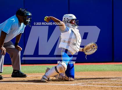 Thumbnail 2 in Dos Palos vs. Orcutt Academy (CIFCS - Division V Championship) photogallery.