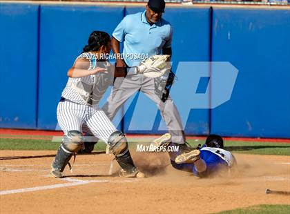 Thumbnail 2 in Dos Palos vs. Orcutt Academy (CIFCS - Division V Championship) photogallery.
