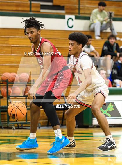 Thumbnail 2 in Coconino vs. Dysart (Judy Dixon Holiday Tournament) photogallery.