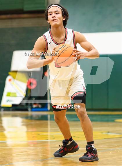 Thumbnail 1 in Coconino vs. Dysart (Judy Dixon Holiday Tournament) photogallery.