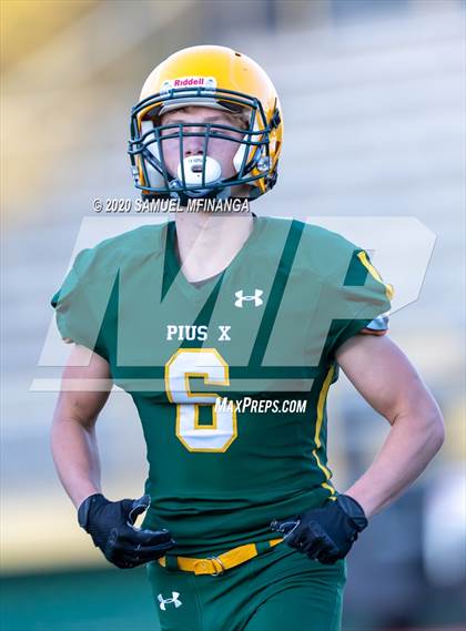 Thumbnail 3 in Skutt Catholic @ Pius X photogallery.
