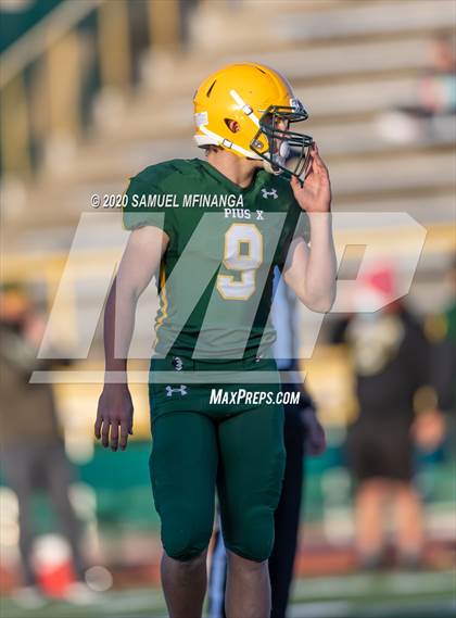 Thumbnail 2 in Skutt Catholic @ Pius X photogallery.