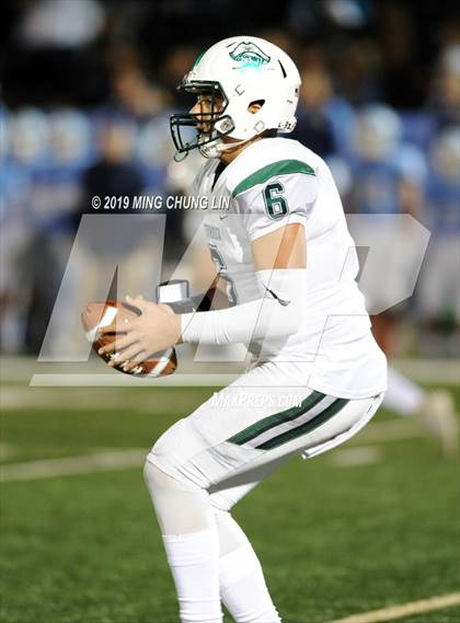 Thumbnail 2 in Oceanside vs. Corona del Mar (CIF State SoCal D1A Final) photogallery.